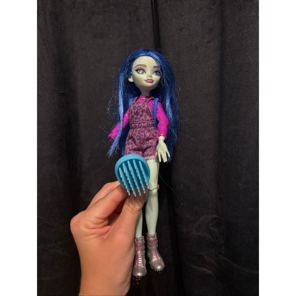 Monster High G3 Ghoulia Yelps Doll with Backpack & Accessories